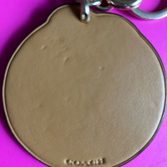 Coach keychain - Picture 2 of 3
